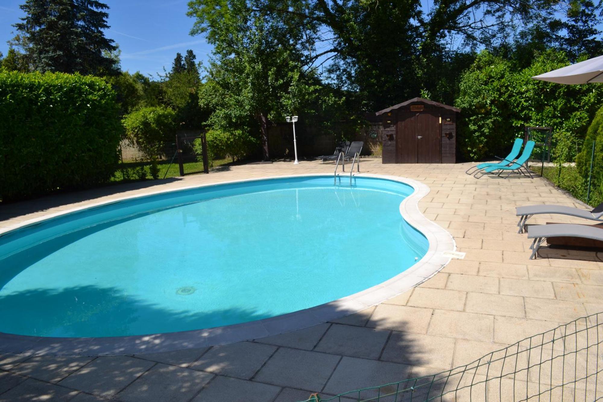 Les Bruyeres B&B Montbron Exterior photo